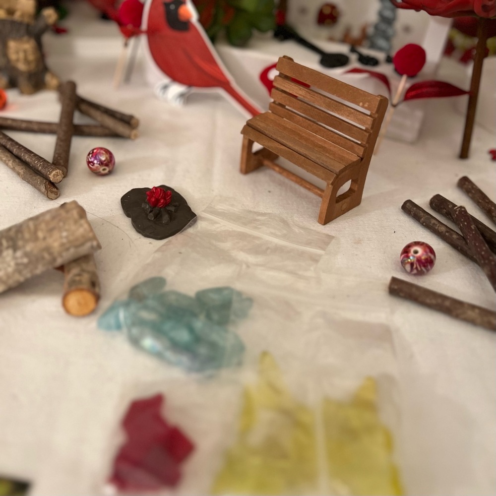 CARDINAL CREST FAIRY GARDEN - Picture 12 of 16